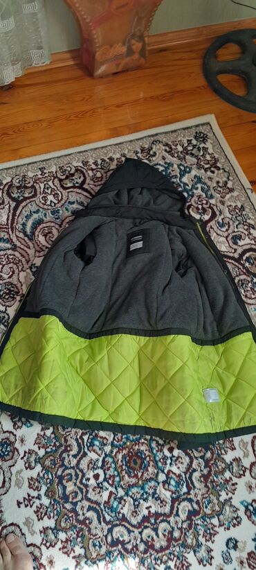 Pencəklər: Горнолыжная куртка для мальчика 12_13 лет.Фирма WAIKIKI.В отличном