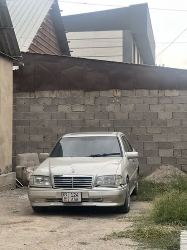 расрочкага машина берем: Mercedes-Benz C-Class: 2.2 л, Автомат, Бензин, Седан