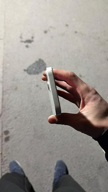 pixel 10: IPhone 13, Б/у, 128 ГБ, Белый, Зарядное устройство, 80 % — 7