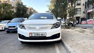 aeolus e70: Dongfeng : 2025 г., Автомат, Электромобиль, Седан — 3