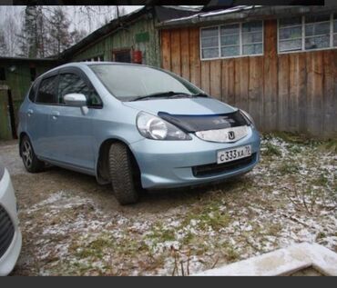 Honda: Honda Fit: 2005 г., 1.5 л, Вариатор, Бензин, Седан