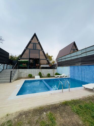 Bağ evlərinin kirayəsi: 95 kv. m, 3 otaqlı, Hovuzlu — 12