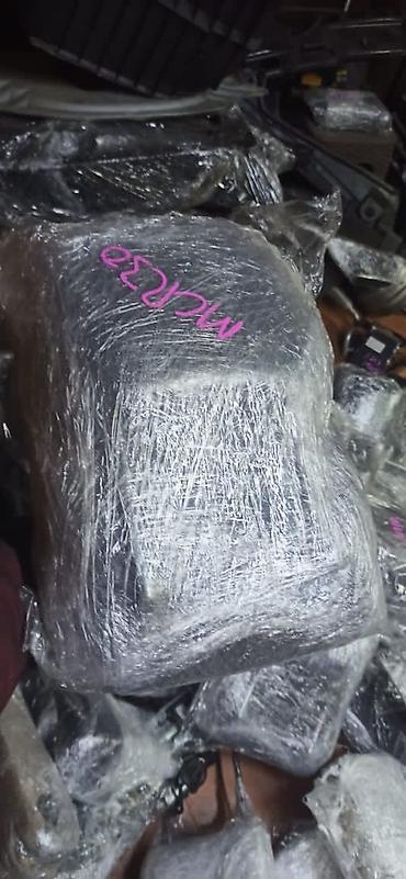 Другие детали салона: В наличии Подголовники Toyota Wish Toyota Estima Toyota Alphard — 5