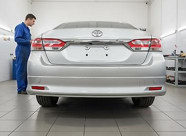 Бампер Toyota, Б/у, Оригинал at lalafo.kg Бампер Toyota, Б/у, Оригинал