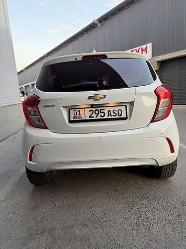 ежемесячно: Chevrolet Spark: 2019 г., 1 л, Автомат, Бензин, Хэтчбэк — 3