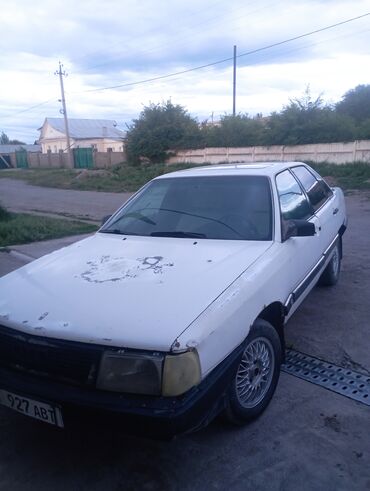 Audi: Audi 100: 1988 г., 1.8 л, Механика, Бензин, Седан
