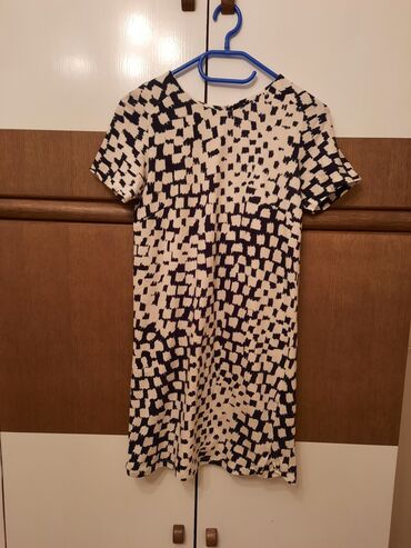 haljinica tunika leoparprint: Mango S (EU 36), bоја - Crna, Drugi stil, Kratkih rukava