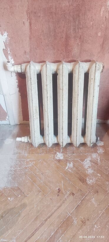 Radiatorlar: İşlənmiş Seksiyalı Radiator Çuqun, Ünvandan götürmə