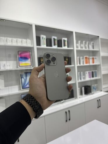 Apple iPhone: IPhone 16 Pro, 256 GB, Natural Titanium, Face ID — 6