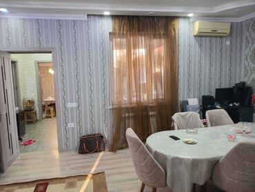 Həyət evləri və villaların satışı: Əmircan qəs. 4 otaqlı, 200 kv. m, Yeni təmirli — 25