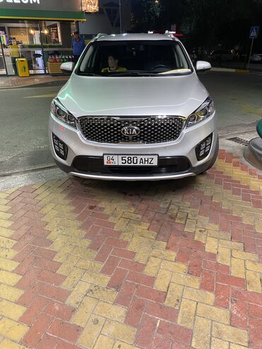 малометражка машина: Kia Sorento: 2017 г., 2 л, Автомат, Дизель, Универсал