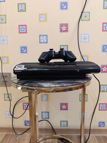 заказать playstation 3: İdeal vəziyyətdə 500 gb yaddaş iki pult 30 oyun daxil çox az