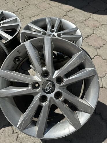 диски на зимнюю резину хендай элантра 2006: Литые Диски R 16 Hyundai, Комплект, отверстий - 5