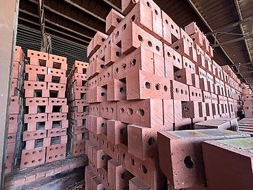 Строительный кирпич: Пустотелый, дырчатый, Жженый кирпич, Полублок, 250×120×88 — 14