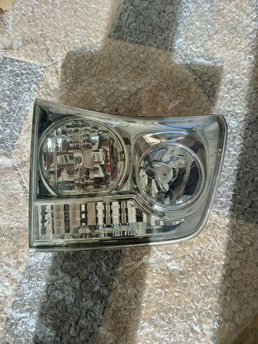 Передние фары: Передняя правая фара Lexus Китай — 1