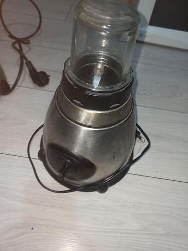 Кофемолка Samsung со стеклянной чашей (электрическая) Описание: Продаю at lalafo.kg Кофемолка Samsung со стеклянной чашей (электрическая) Описание: Продаю
