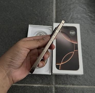 iphone se3: IPhone 16 Pro, 256 GB, White Titanium, Zəmanət, Simsiz şarj, Face ID — 5