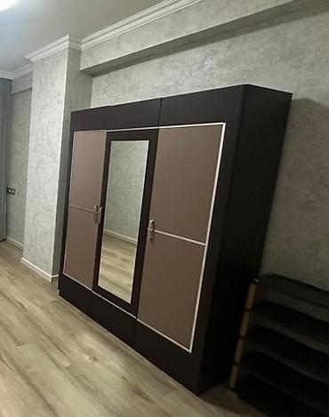 Dolab satilir. 150 azn. Ela vəziyyətdədir hec bir problemi yoxdur