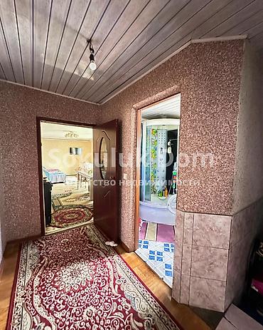 Продажа коттеджей и домов: 🏠Продаётся дом в с Сокулук 🟡Комнаты: 4 🟡Участок: 9 соток 🟡Отопление — 11