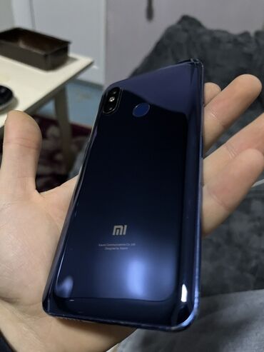 Xiaomi: Xiaomi Mi 8, 64 GB, rəng - Mavi, 
 Barmaq izi — 2