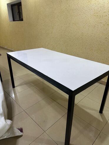 купить кухонный буфет: Прямоугольный обеденный/банкетный стол в современном стиле. -