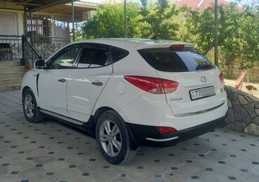 Hyundai: Hyundai ix35: 2.4 l | 2011 il Ofrouder/SUV — 1