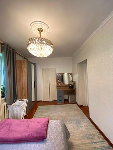 ленинское дома: 57 м², 4 комнаты