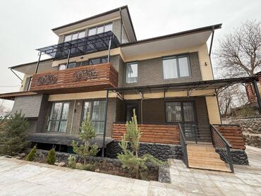 купить дом в рассрочку от хозяина: Таунхаус, 260 кв. м, 7 бөлмө, Кыймылсыз мүлк агенттиги