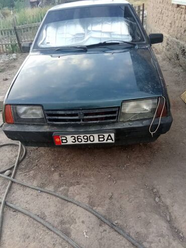 какая машина подойдет для яндекс такси: Автомобиль ВАЗ-2109, выполненный в зеленом цвете. Модель имеет