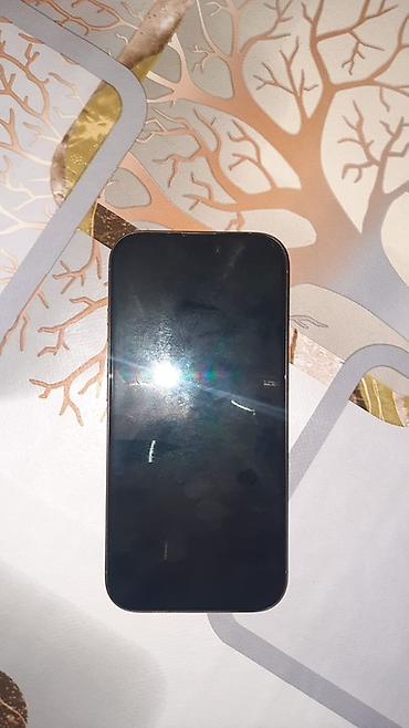 ip 16: IPhone 16 Pro, 256 GB, Qızılı, Face ID — 5