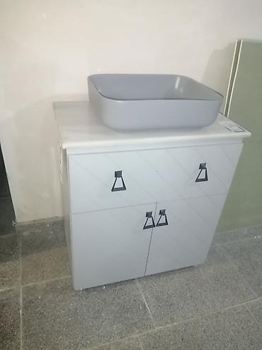plastik dolabı: Məhsul: Vannaya üçün dolab və üst qoyulan əl-üz yuma qabı seti - — 1