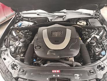 dört göz: Mercedes-Benz W221: 6.2 l | 2006 il Sedan — 1
