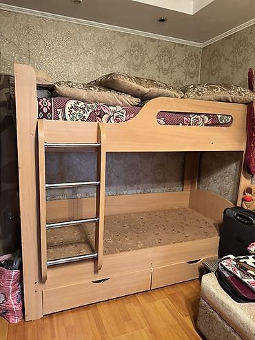 Продается Двух Ярусная кровать в хорошем состоянии. Матрасы чистые