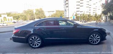 Mercedes-Benz: Mercedes-Benz CLS 350: 2.2 l | 2016 il Sedan — 16