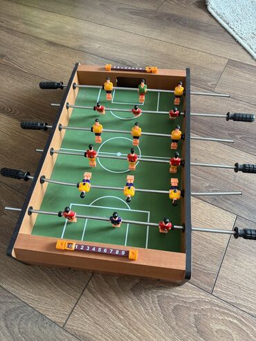 uşaq dunyasi: Satilir Futbol oyunu super toysdan alinib cox az oynayib usaqlar