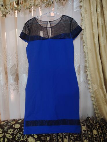 Toy aksesuarları: Bir dəfə geyinilib. 95 manata alınıb. Ölçü: 48 (2XL - ə gedir)