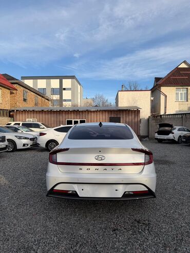 Hyundai: Hyundai Sonata: 2019 г., 2 л, Автомат, Газ, Седан — 5