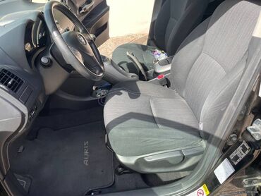Toyota: Toyota Auris: 1.3 l. | 2009 έ. Χάτσμπακ — 5