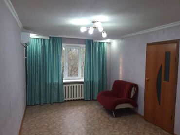 продаю 4 комнатную квартиру: 2 комнаты, 40 м², Хрущевка, 4 этаж, Косметический ремонт