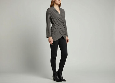 sweter oversize: Жіноча блуза, розмір L