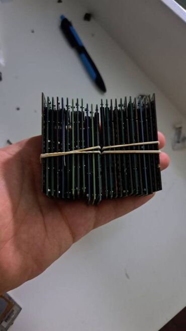 ddr: DDR 2 ramlar her biri islekdir endirim olmayacaq 1gb - 6man 2gb -