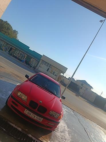 BMW: Barter mümkündür BMW 3 Series E46, sedan, qırmızı rəng. - Kuzov: 4 — 6