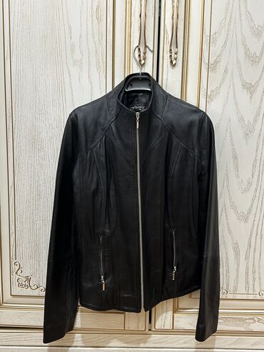 Digər qadın geyimləri: 1. Turkiyeden alinib S razmer 70azn♥️ 2. Stradivarius turkiyeden -da lalafo.az — 7 Digər qadın geyimləri: 1. Turkiyeden alinib S razmer 70azn♥️ 2. Stradivarius turkiyeden — 7