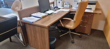 resepşın stolu: Ofis mebelleri satılır: Zivella və Barizzadan alınıb Toplantı masası