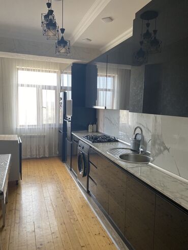 Uzunmüddətli kirayə mənzillər: Mənzil Mehdiabadın girişində yerləşir. Yeni tikilidir. Binın altında — 10