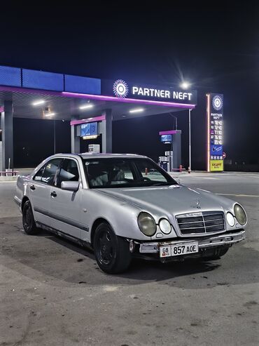 двигатель санг енг: Mercedes-Benz E-Class: 1995 г., Бензин, Седан