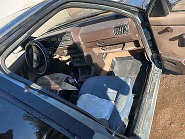 Транспорт: Volkswagen Jetta: 1988 г., Механика, Седан — 2