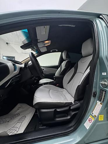 byd e6: Toyota Prius: 2017 г., 1.8 л, Автомат, Гибрид, Хэтчбэк — 4