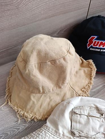 Копилки: Кепки и панамки.
каждая по 100 сом — 5