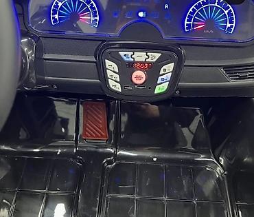 Uşaq dünyası: Model: BMW X7. 4X4 (4 Motor + 1 Motor yelləncək üçün) Təkərlərin 4-də — 5